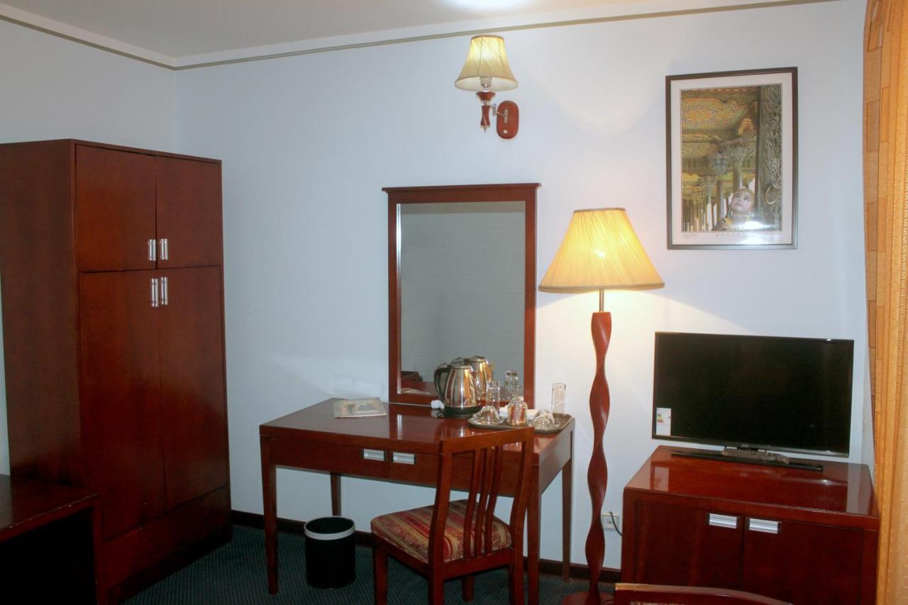 Hotel Grand Buxoro Luaran gambar