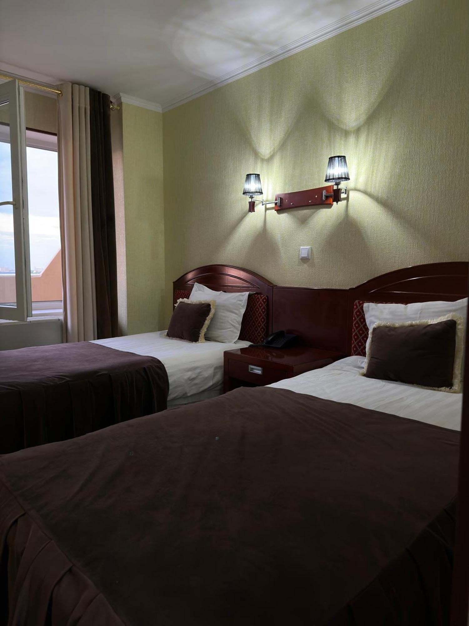 Hotel Grand Buxoro Luaran gambar