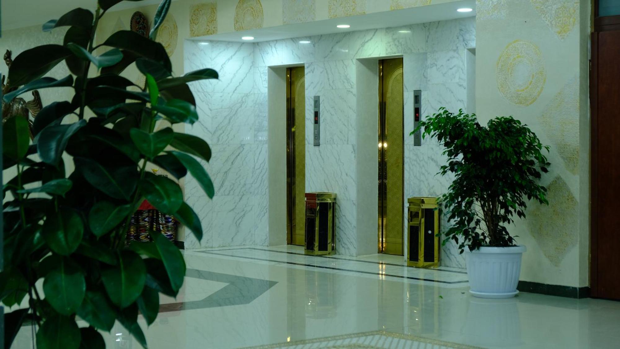 Hotel Grand Buxoro Luaran gambar